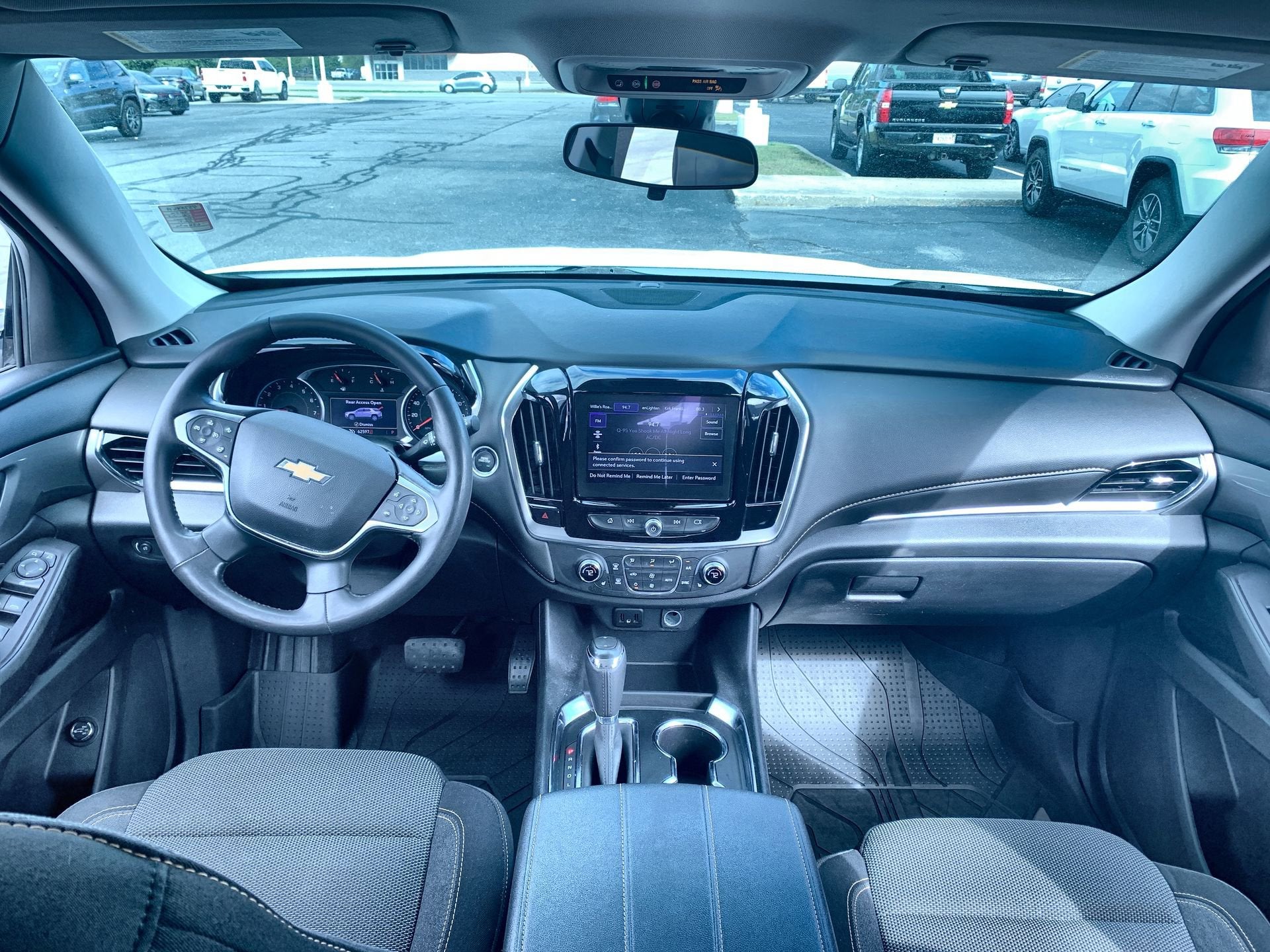 2020 Chevrolet Traverse LT Cloth