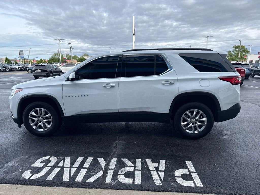 2020 Chevrolet Traverse LT Cloth