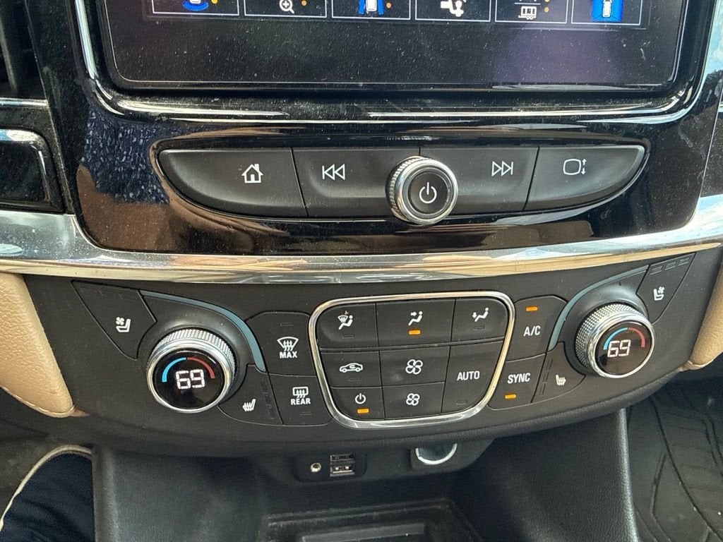 2023 Chevrolet Traverse Premier