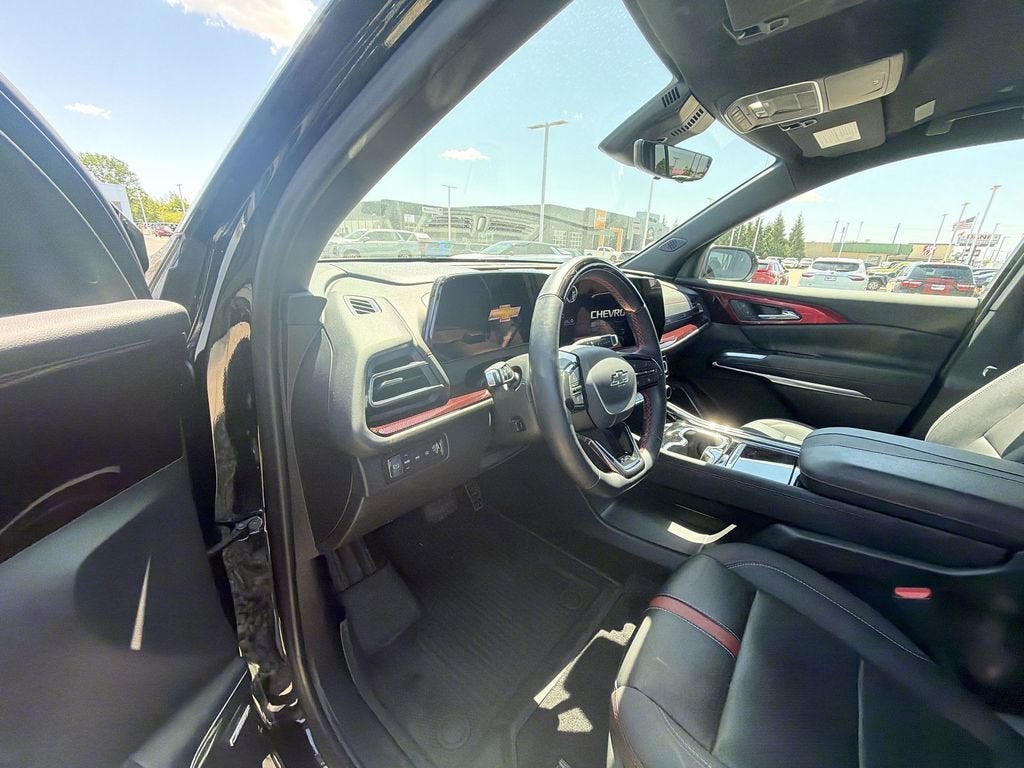 2025 Chevrolet Traverse AWD RS