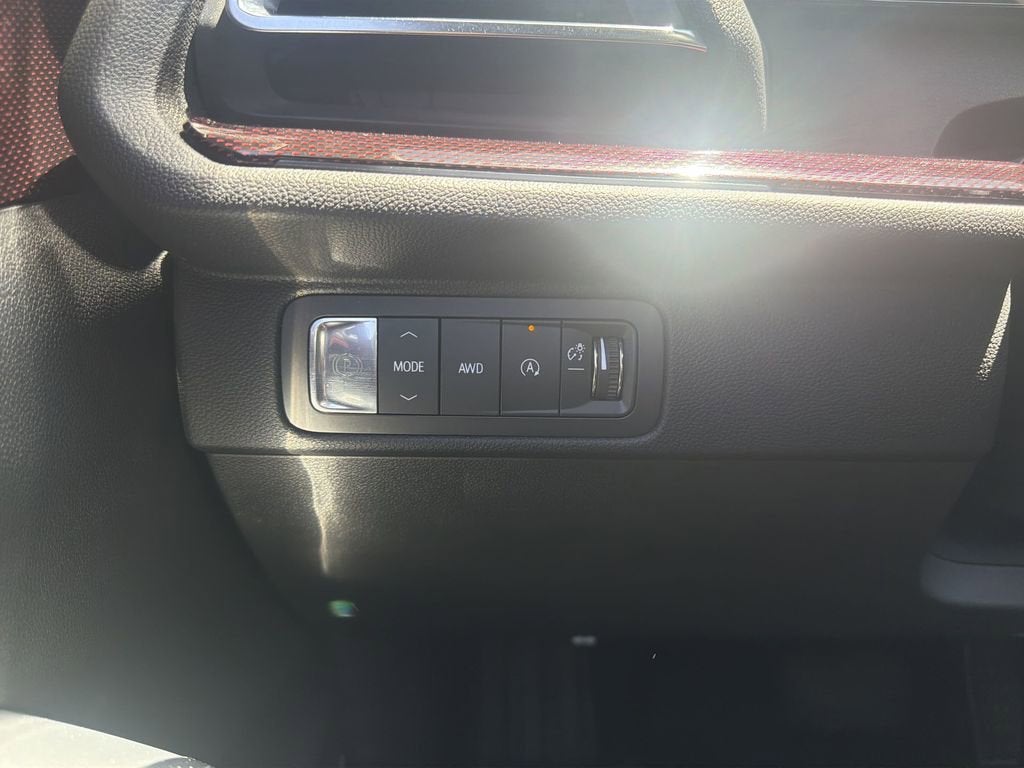 2025 Chevrolet Traverse AWD RS