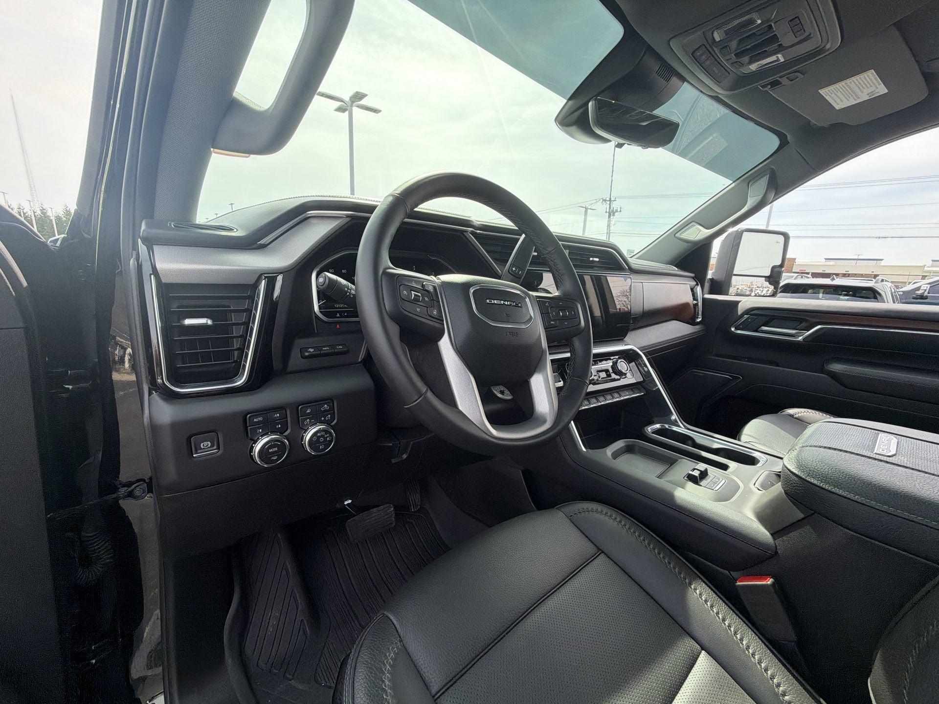 2024 GMC Sierra 2500HD Denali