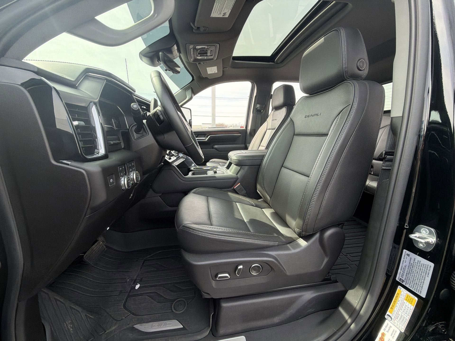 2024 GMC Sierra 2500HD Denali