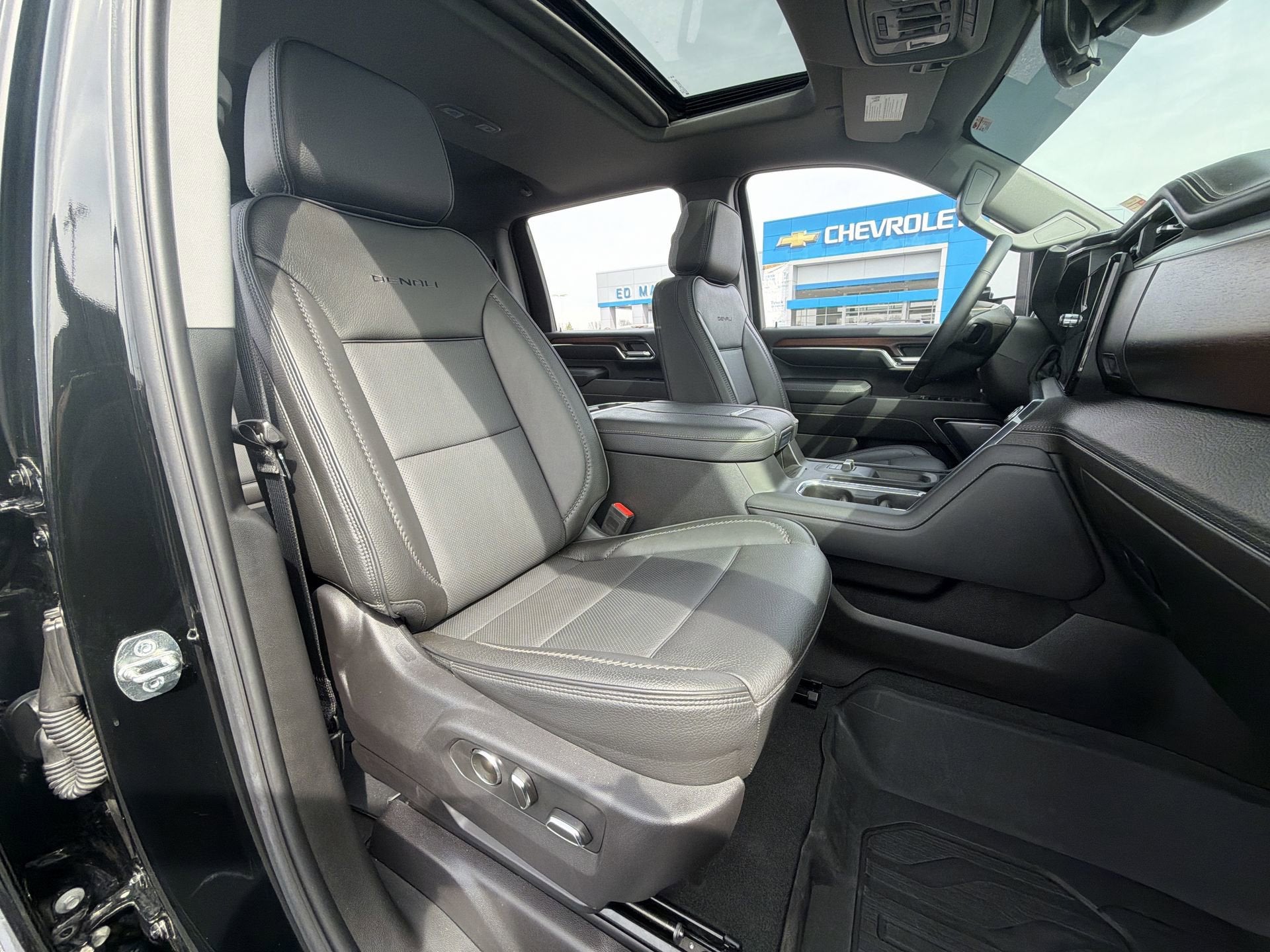 2024 GMC Sierra 2500HD Denali