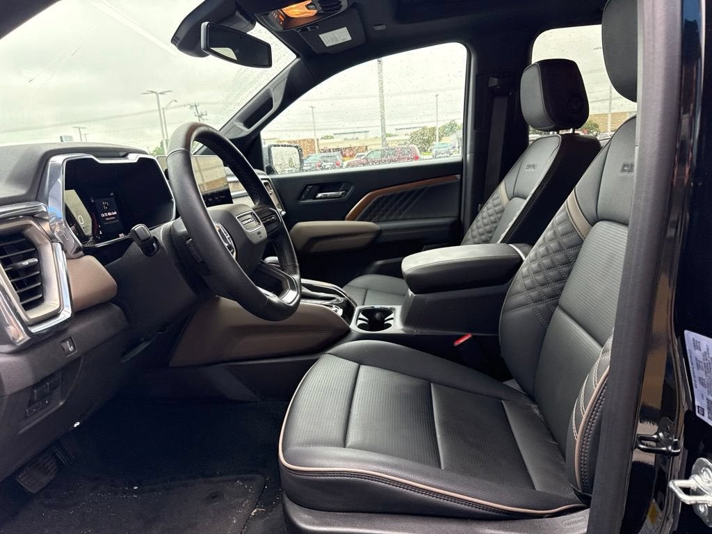 2025 GMC Canyon 4WD Denali