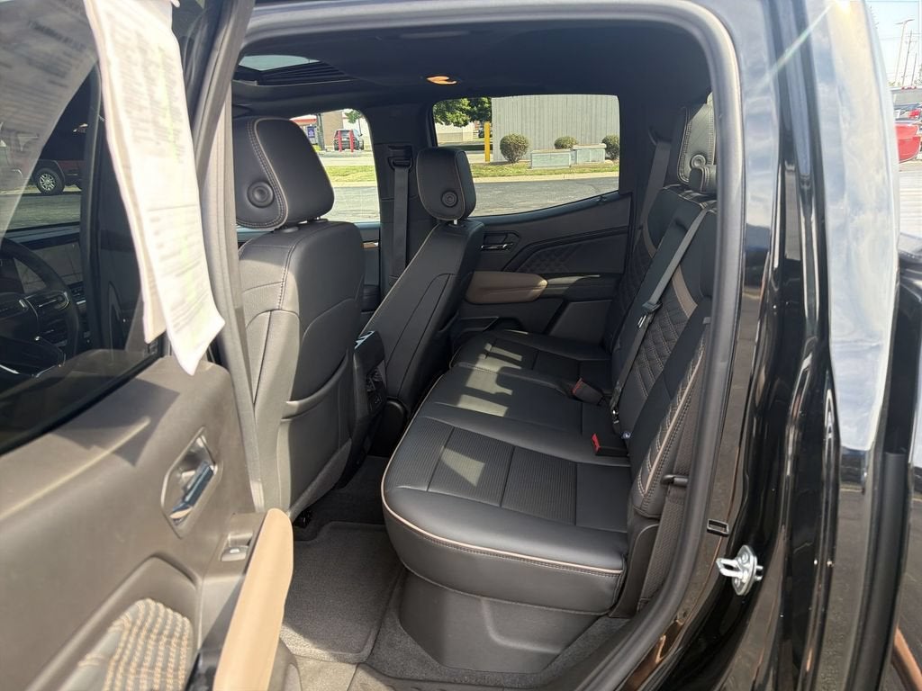 2025 GMC Canyon 4WD Denali
