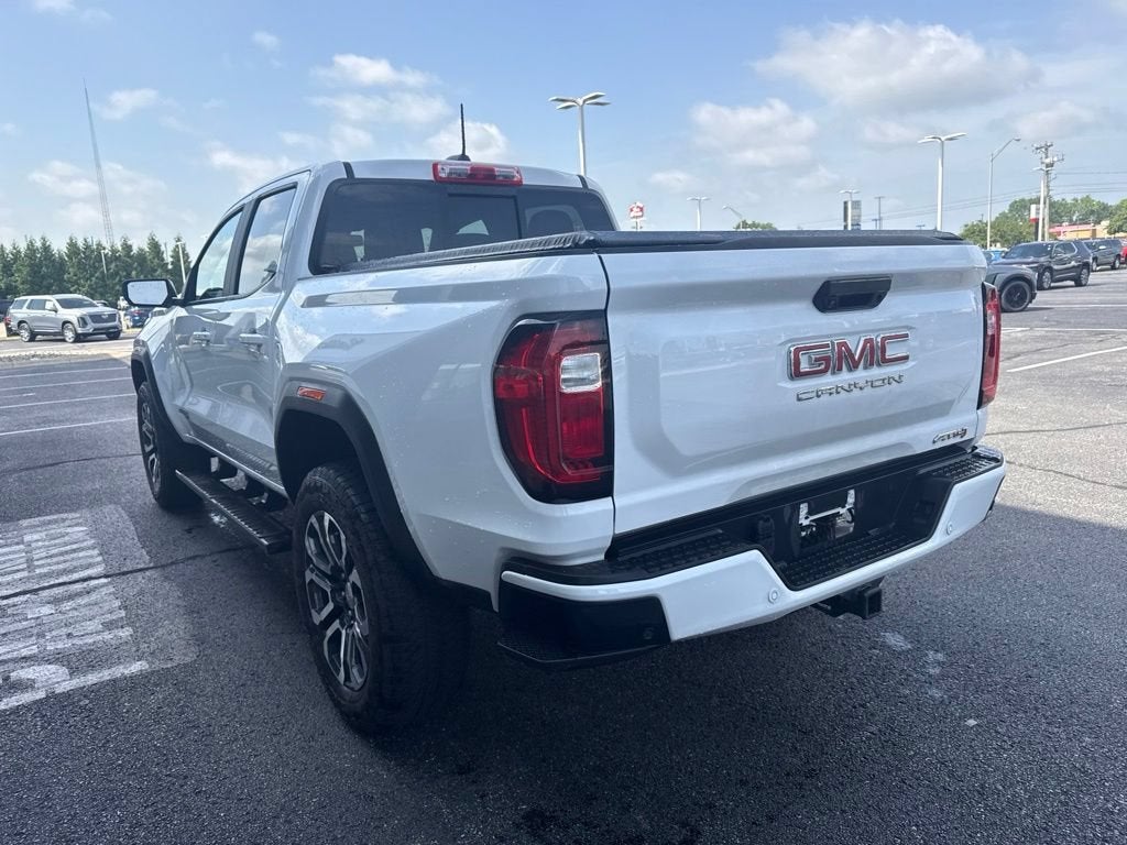 2023 GMC Canyon 4WD AT4
