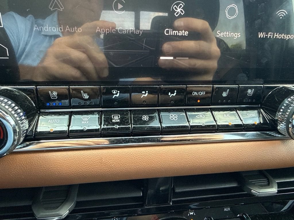 2023 GMC Canyon 4WD AT4