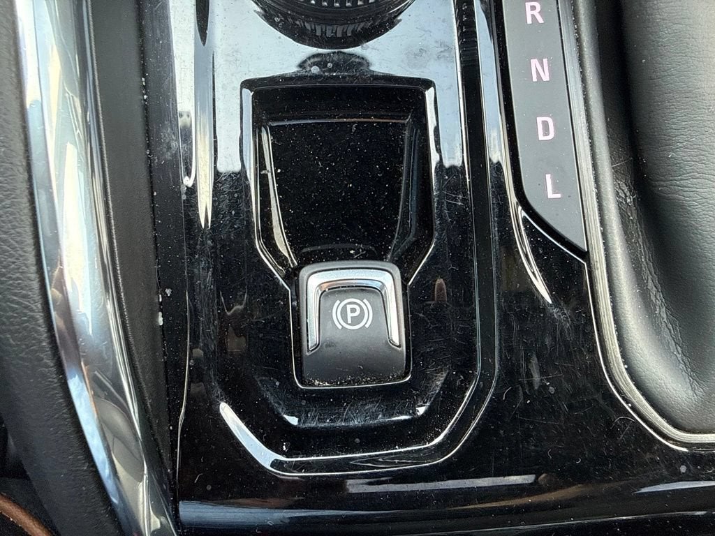 2023 GMC Canyon 4WD AT4