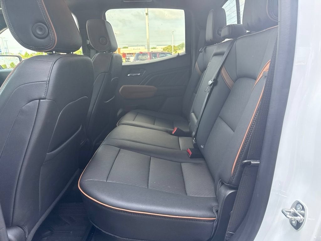 2023 GMC Canyon 4WD AT4