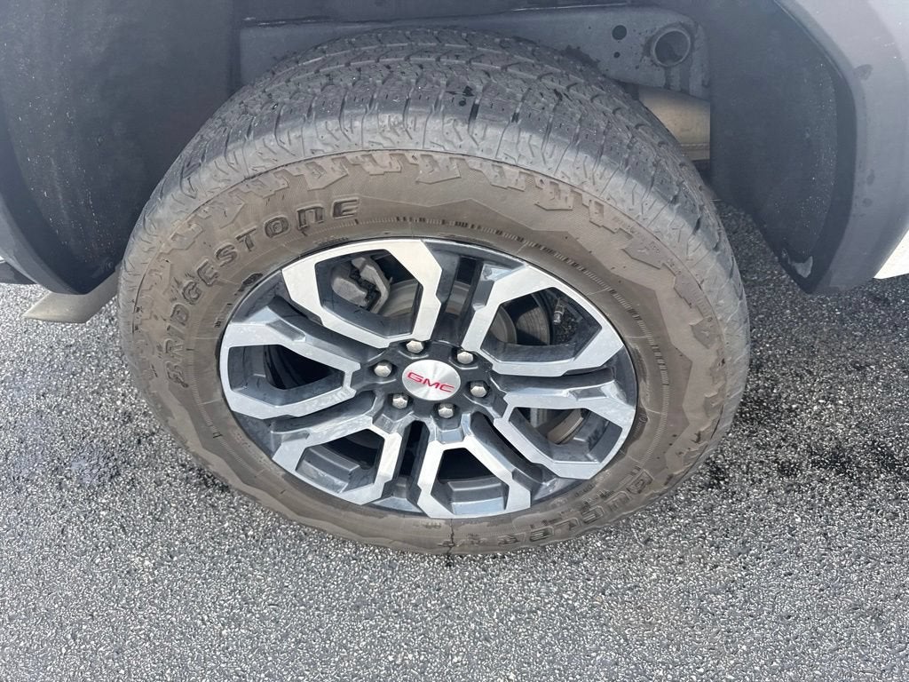 2023 GMC Canyon 4WD AT4