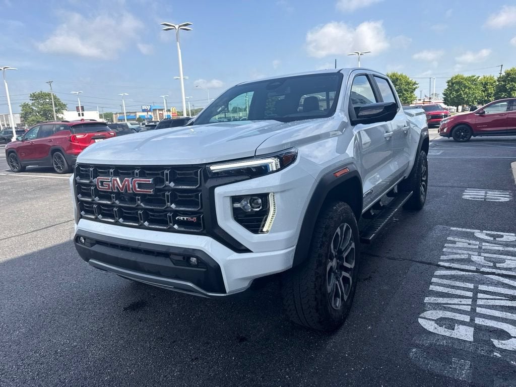 2023 GMC Canyon 4WD AT4