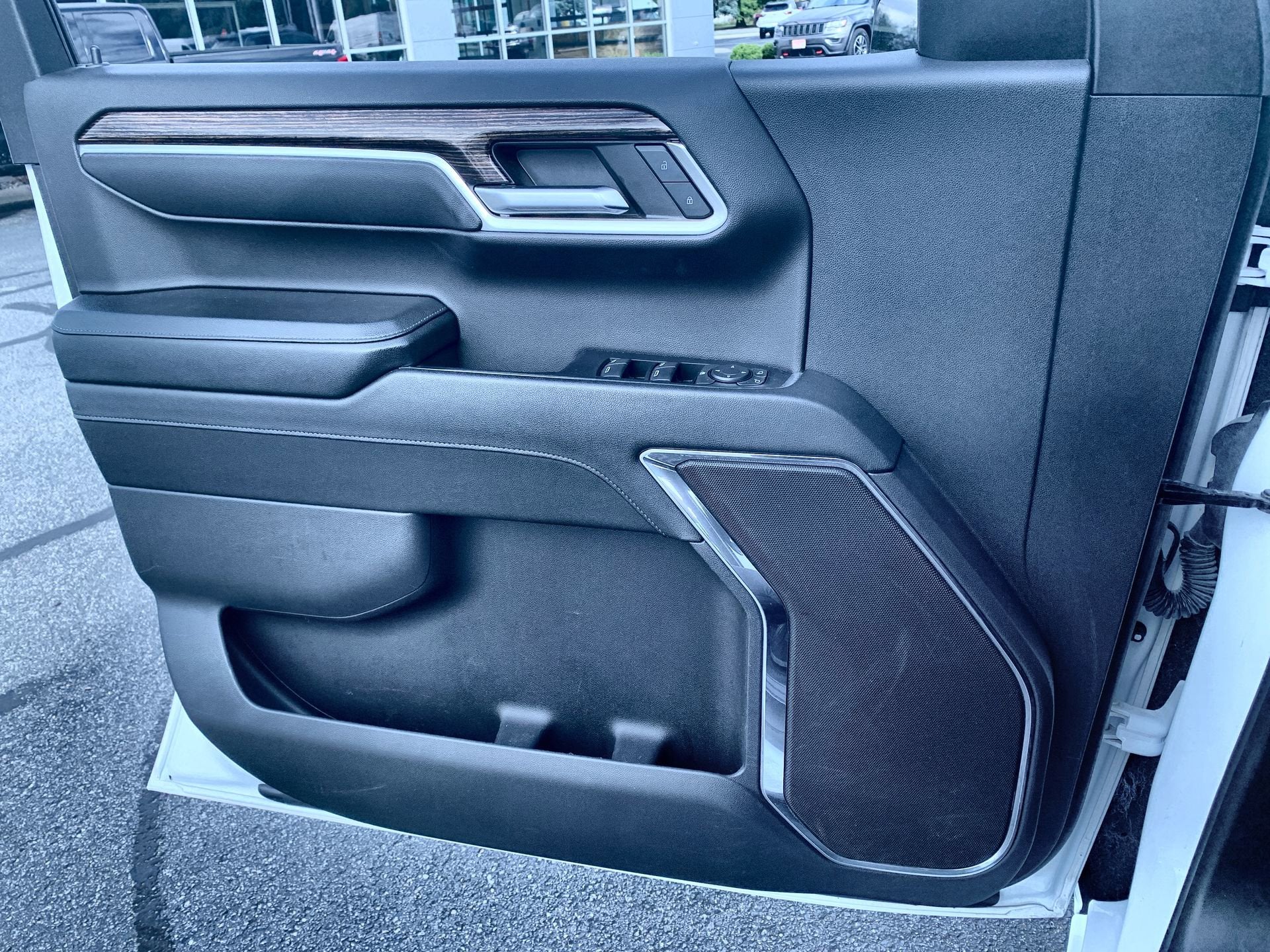 2024 GMC Sierra 1500 SLE