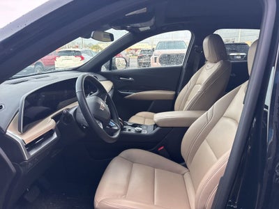 2024 Cadillac XT4 AWD Premium Luxury