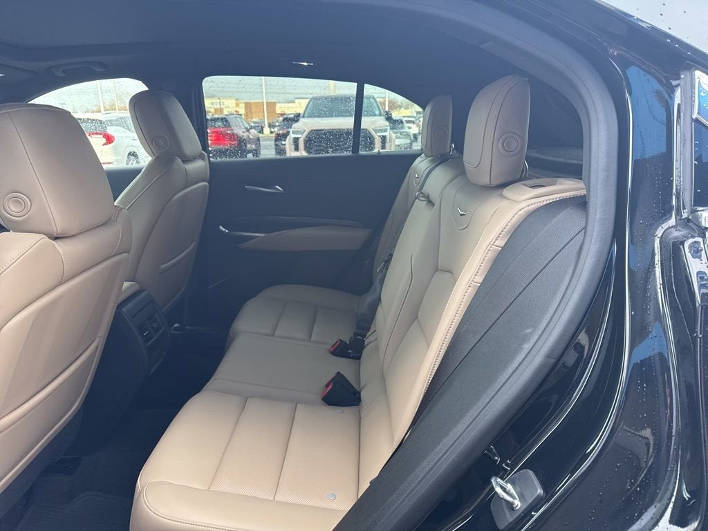 2024 Cadillac XT4 AWD Premium Luxury