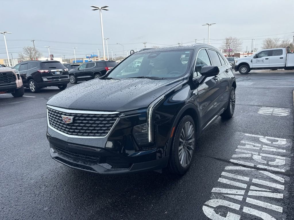 2024 Cadillac XT4 AWD Premium Luxury
