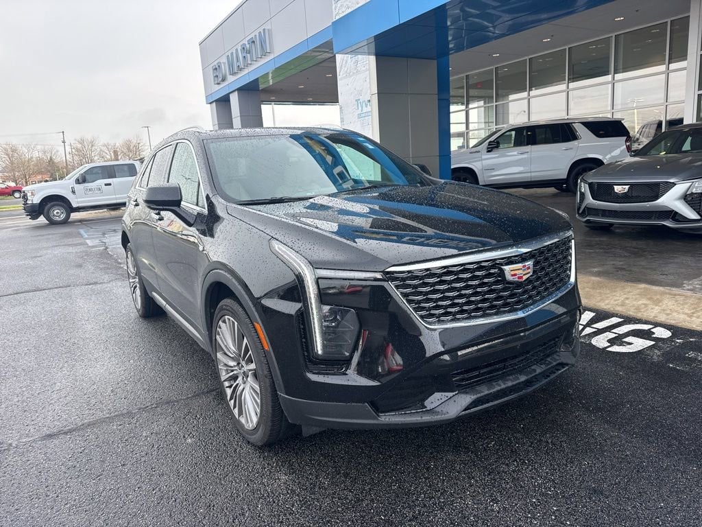 2024 Cadillac XT4 AWD Premium Luxury