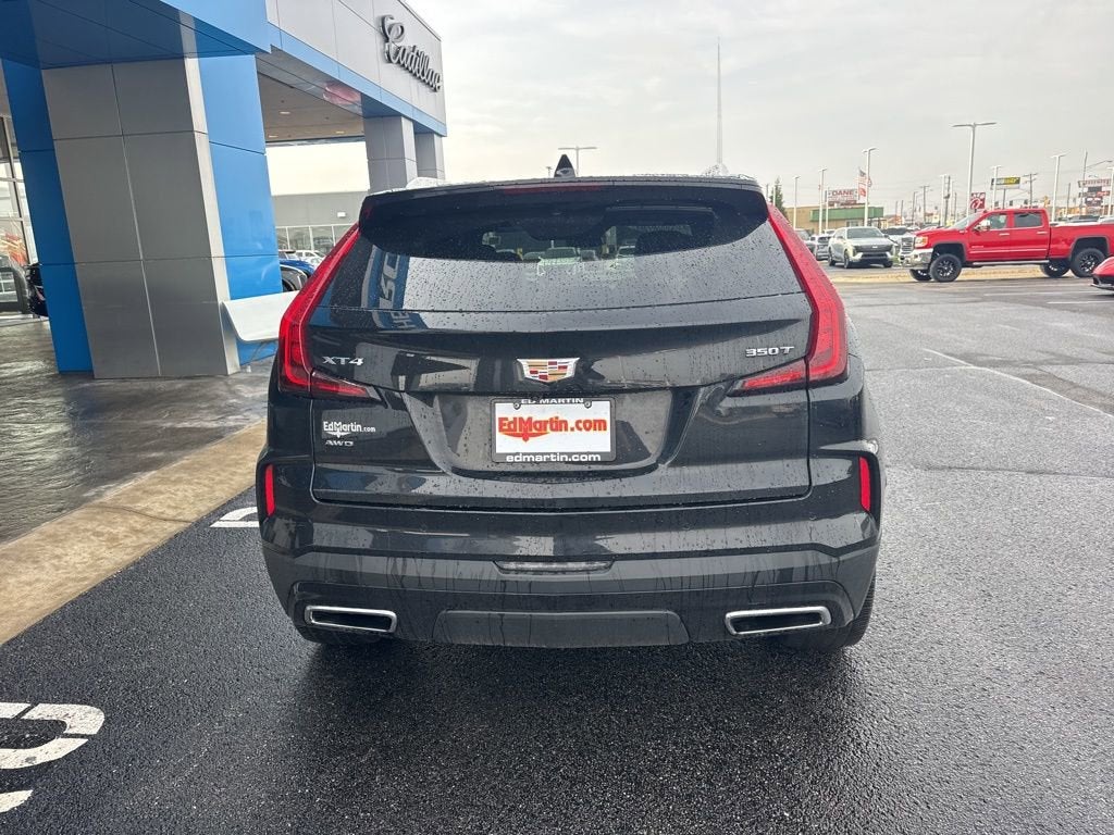 2024 Cadillac XT4 AWD Premium Luxury