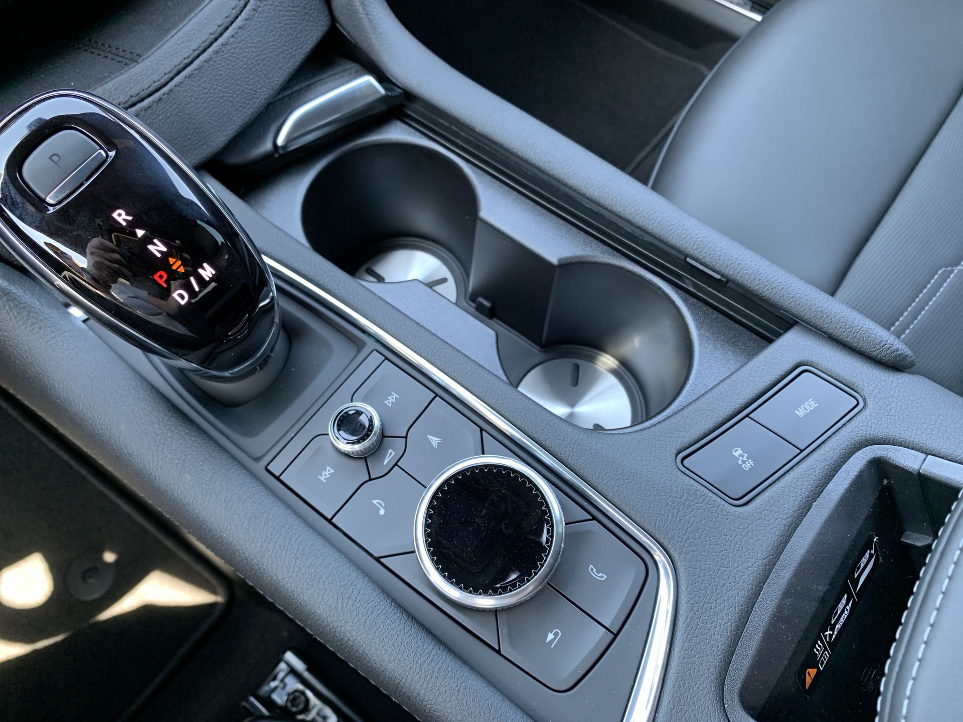 2024 Cadillac XT5 4DR AWD SPORT