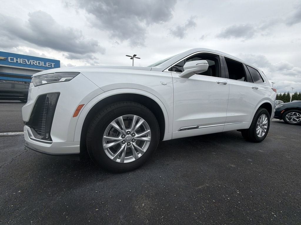 2023 Cadillac XT6 AWD Luxury