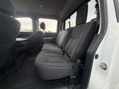 2017 Nissan Titan SV