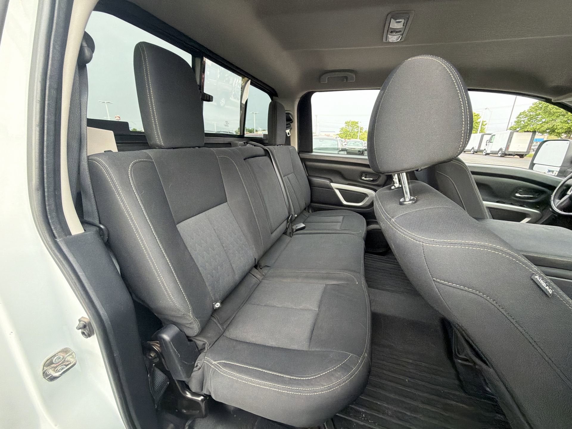 2017 Nissan Titan SV