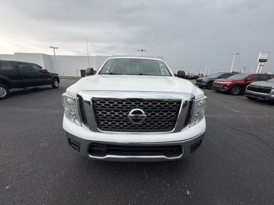 2017 Nissan Titan SV