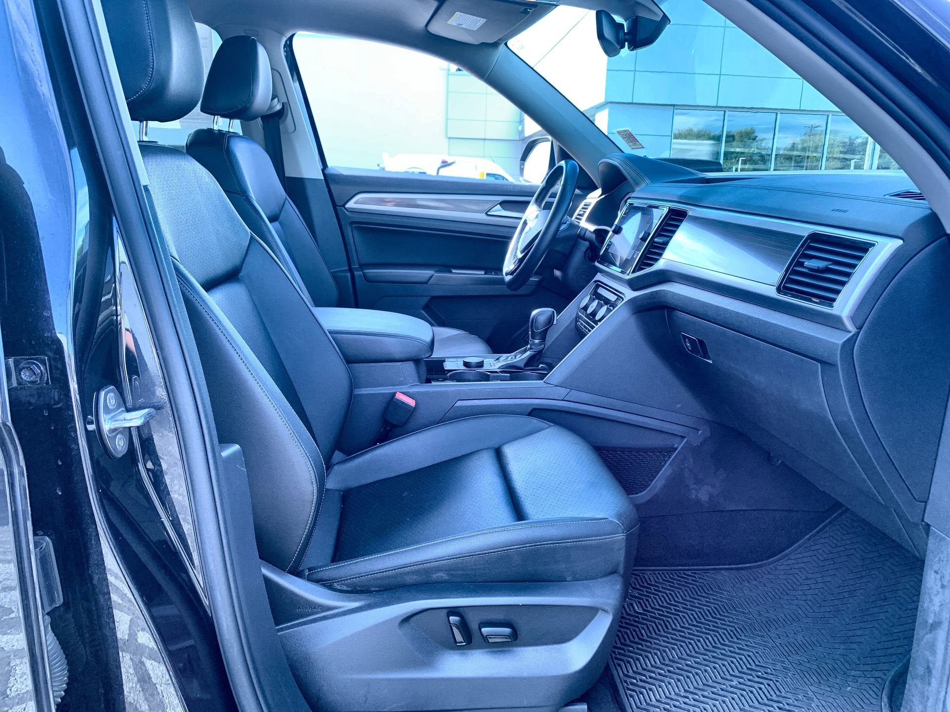 2019 Volkswagen Atlas 3.6L V6 SEL R-Line