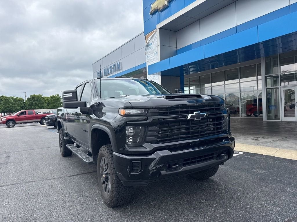2024 Chevrolet Silverado 2500HD Custom