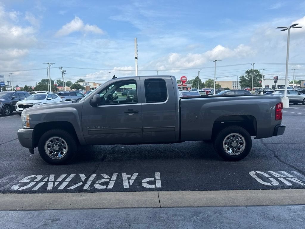 Used 2009 Chevrolet Silverado 1500 1LT with VIN 2GCEC29C191108652 for sale in Anderson, IN