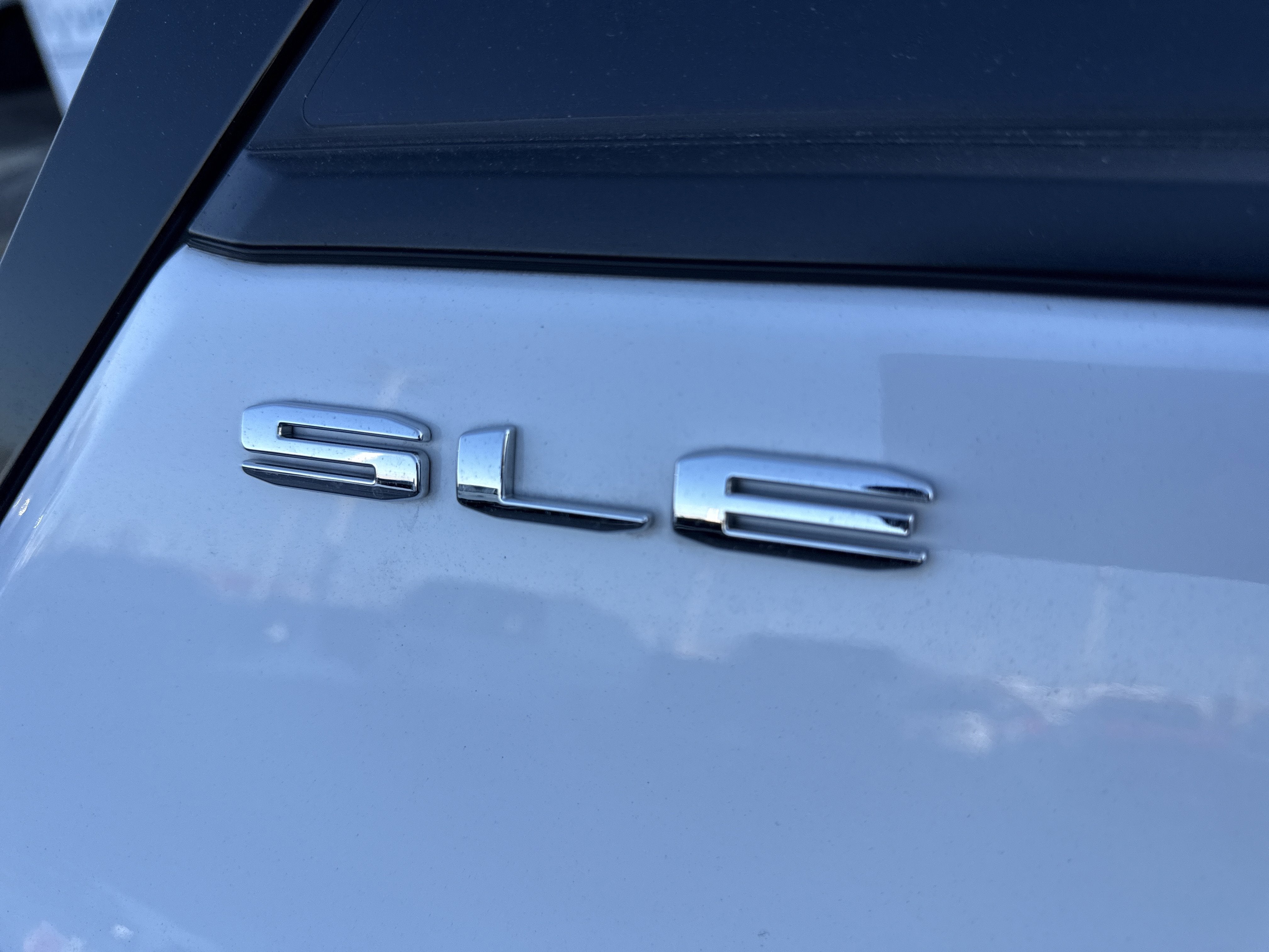 2022 GMC Terrain SLE - Photo 11