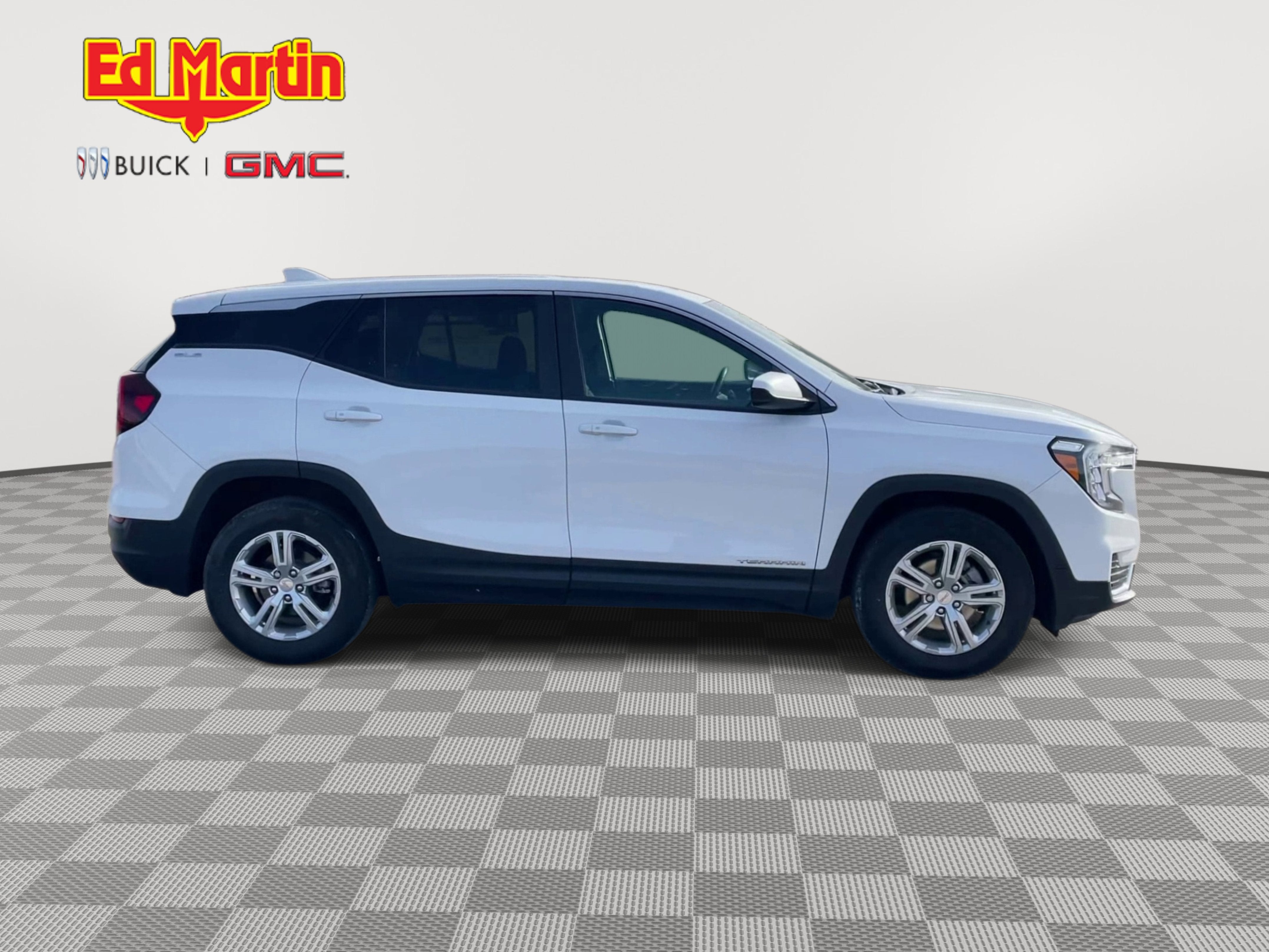 2022 GMC Terrain SLE - Photo 18