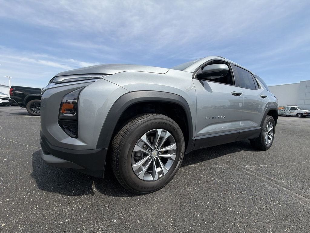 2025 Chevrolet Equinox FWD LT