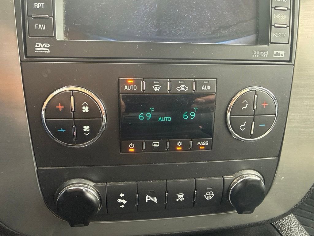 2008 Chevrolet Suburban LT with 3LT