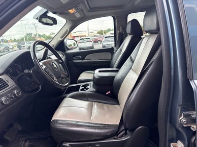2008 Chevrolet Suburban LT with 3LT
