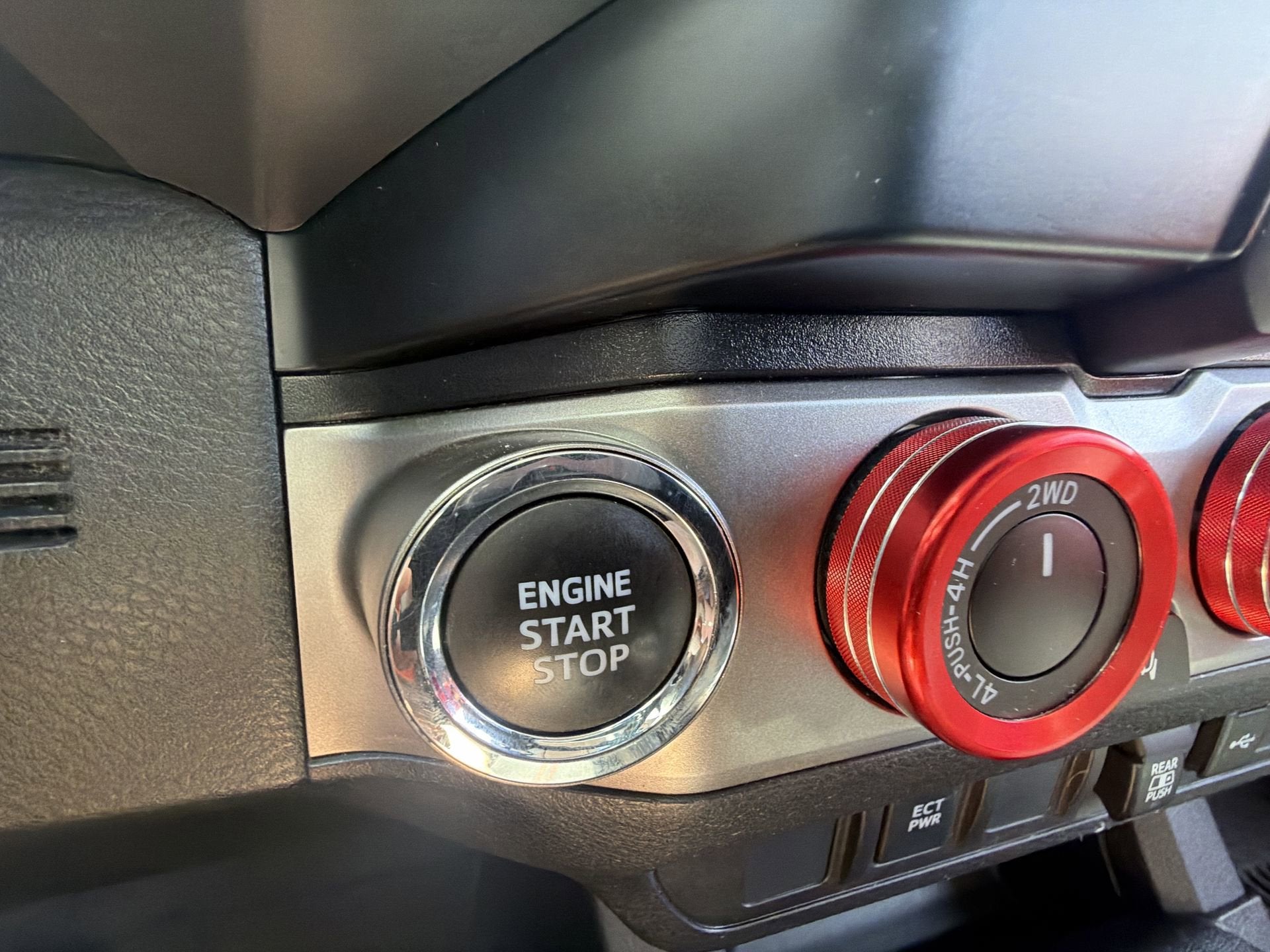 2023 Toyota Tacoma 4WD SR5