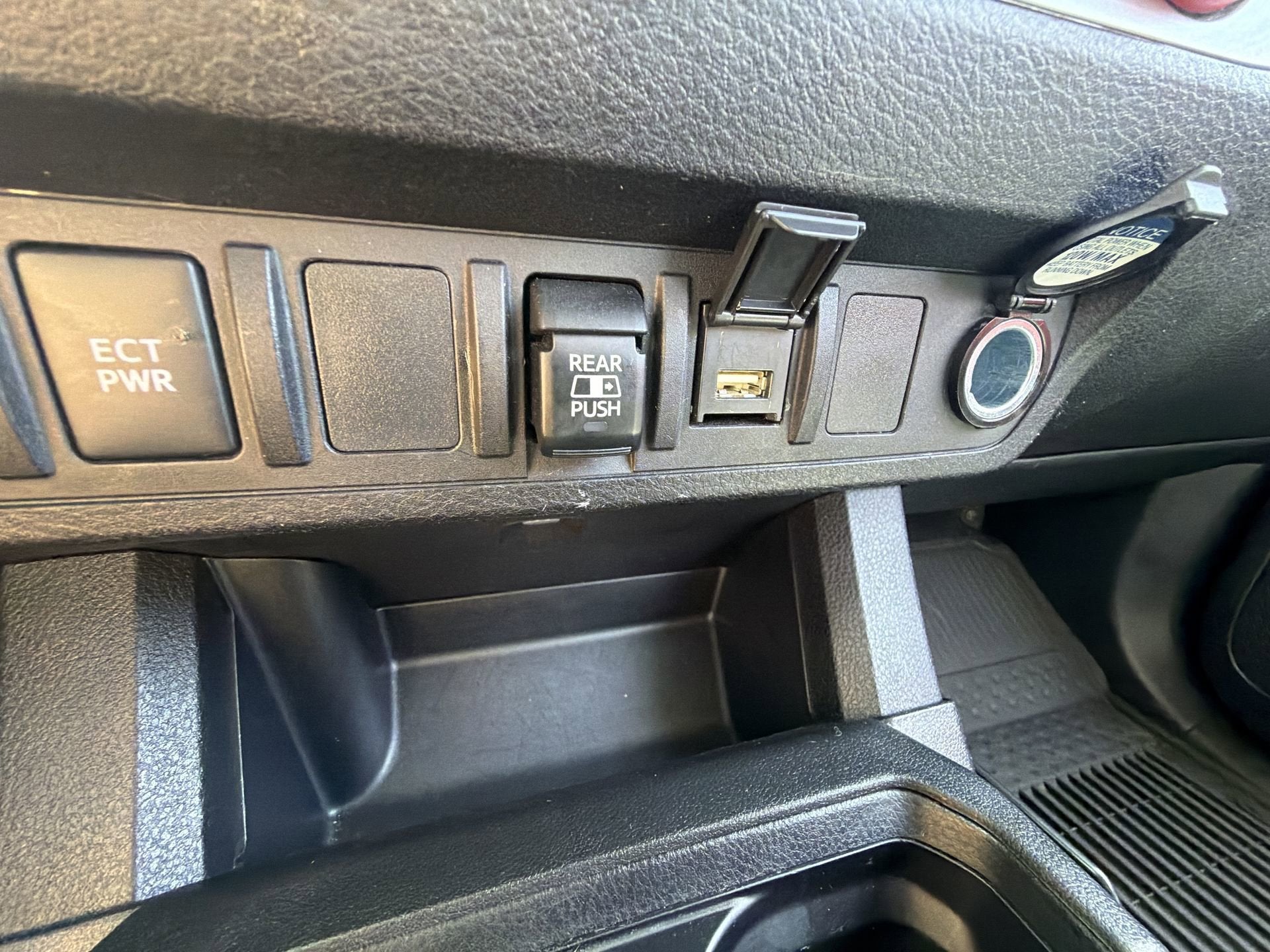 2023 Toyota Tacoma 4WD SR5