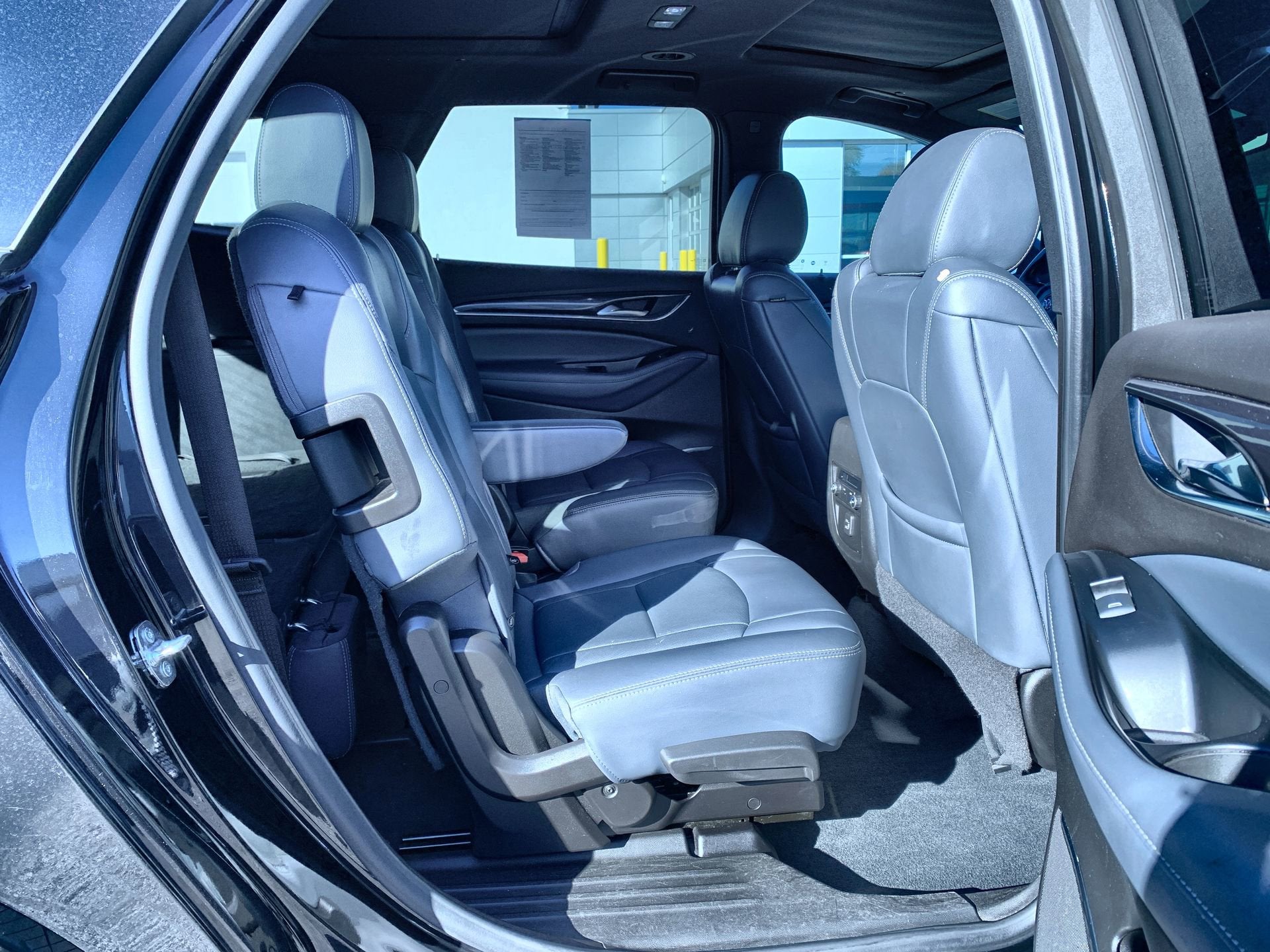 2022 Buick Enclave Essence