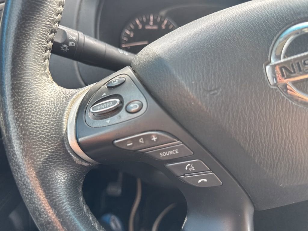 2015 Nissan Pathfinder SL