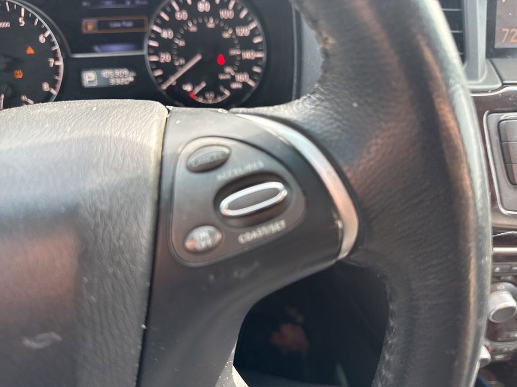 2015 Nissan Pathfinder SL