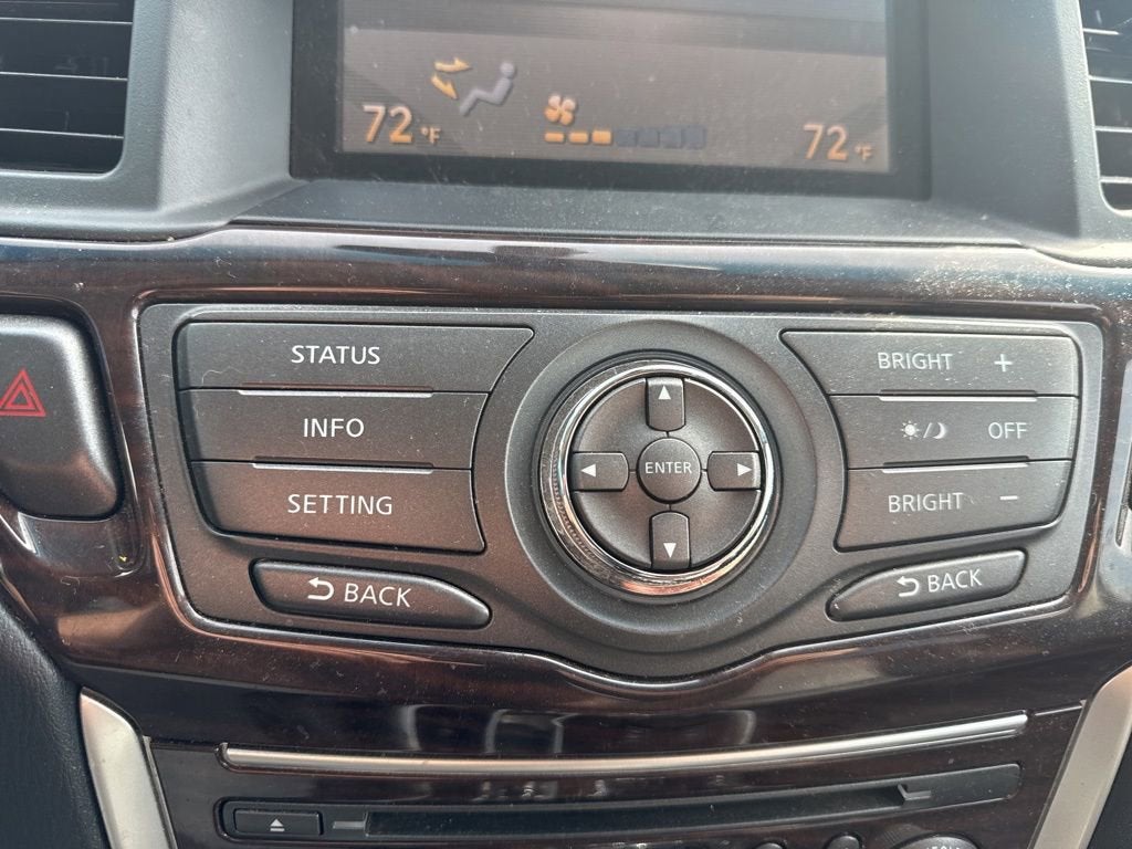 2015 Nissan Pathfinder SL