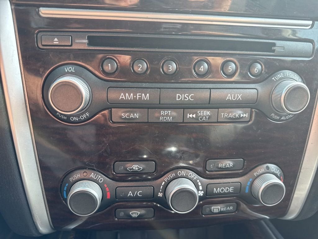 2015 Nissan Pathfinder SL