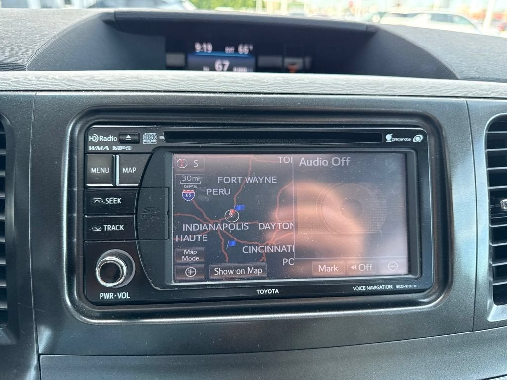 2014 Toyota Sienna XLE