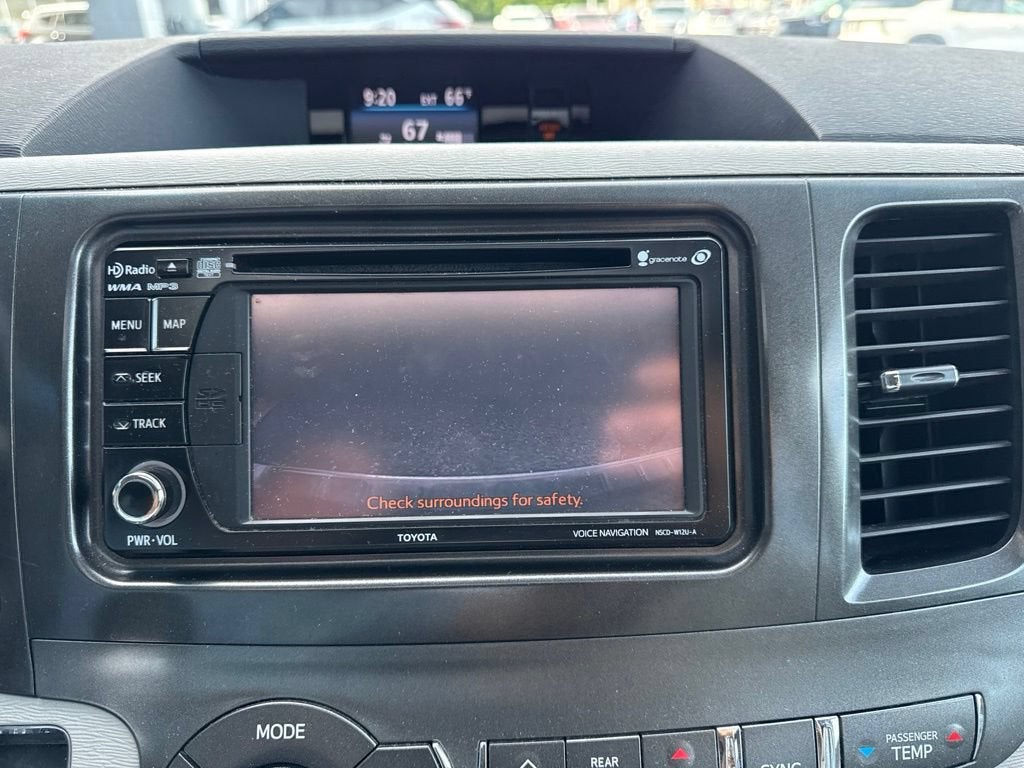 2014 Toyota Sienna XLE