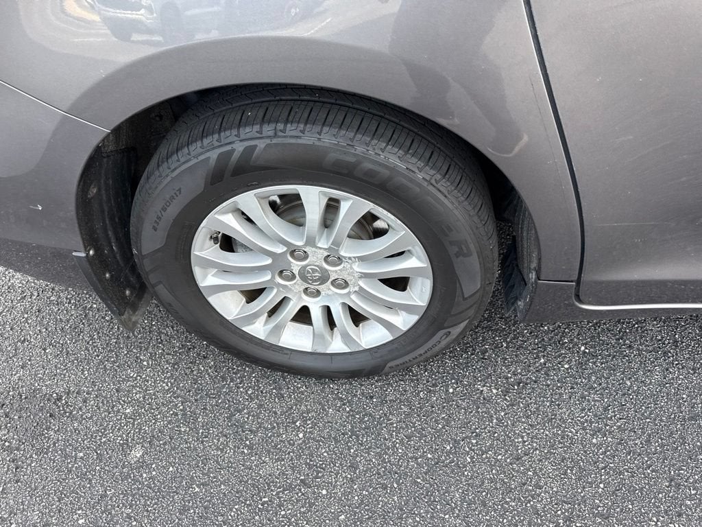 2014 Toyota Sienna XLE