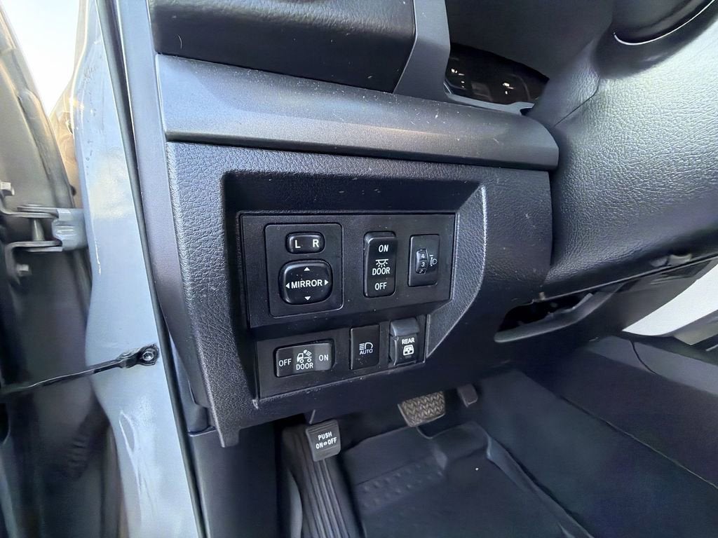 2020 Toyota Tundra 4WD SR5