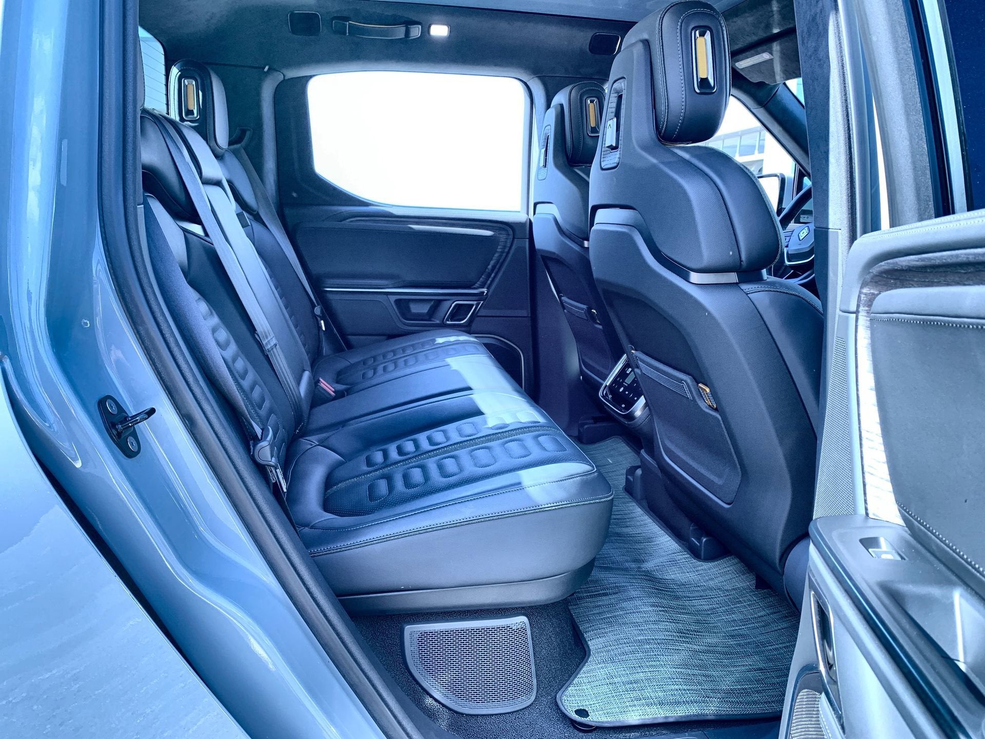 2022 Rivian R1T Adventure Package