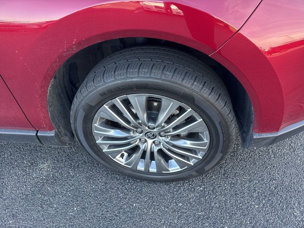 2022 Toyota Venza XLE