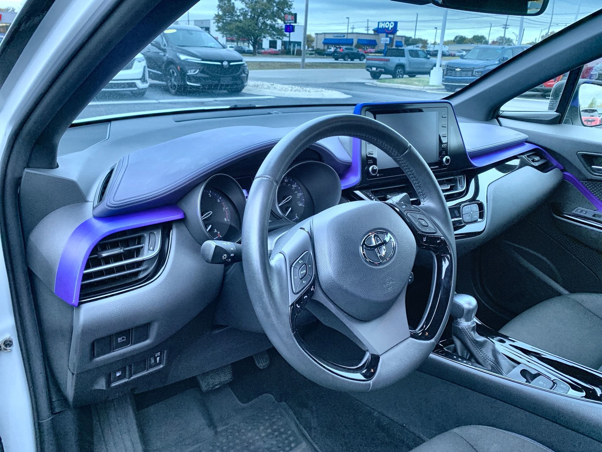 2020 Toyota C-HR XLE