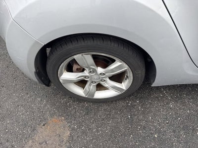 2012 Hyundai Veloster with Gray Int